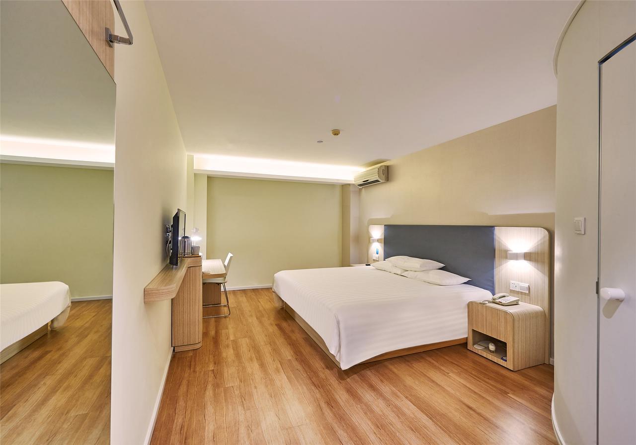 Hanting Hotel Qingdao Zhanqiao Railway Station Dış mekan fotoğraf