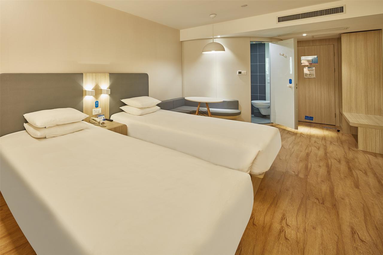 Hanting Hotel Qingdao Zhanqiao Railway Station Dış mekan fotoğraf